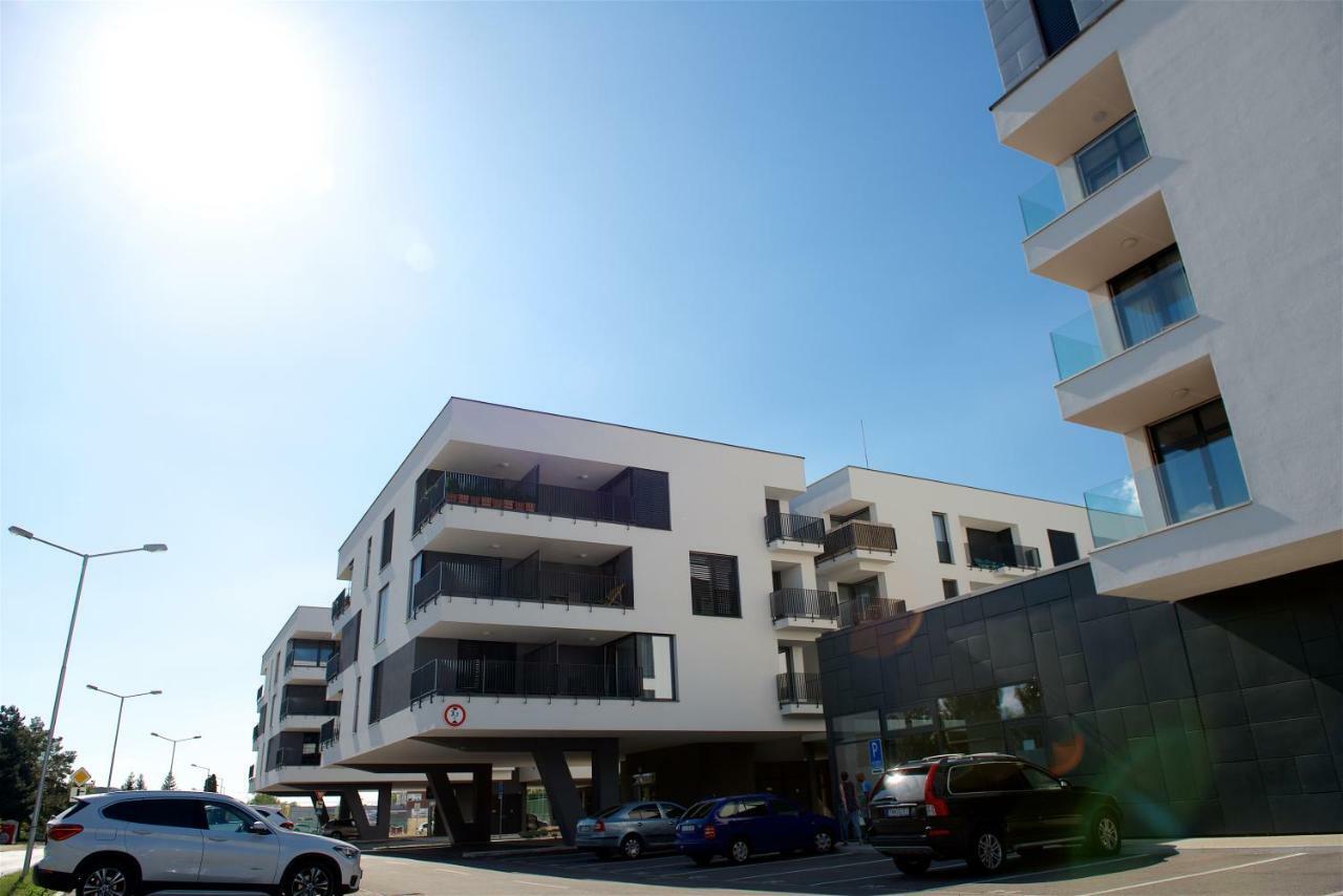 Apartman Greenbay Golf Trencin Exterior photo